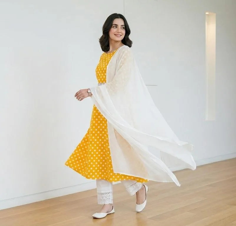 Women Yellow Polka Dot Kurta Set with White Dupatta